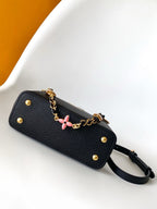 Louis Vuitton M23950 Capucines BB