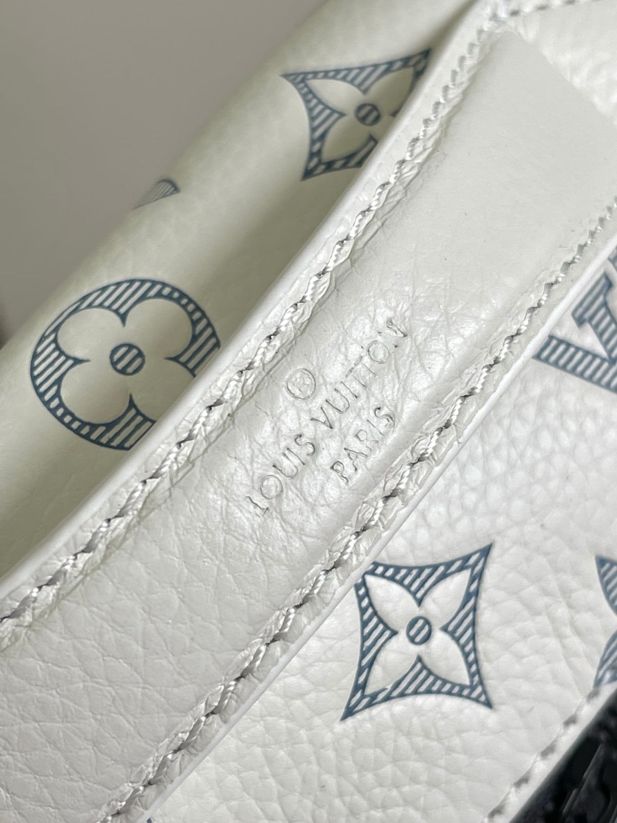 Louis Vuitton M25227 Rush Bumbag